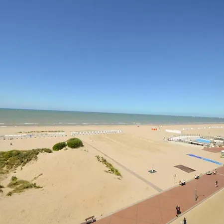 Gaul4 Within Walking Distance Of The Oostduinkerke