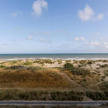Apartment Gaul4 Within Walking Distance Of The Oostduinkerke